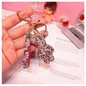 Porte-clés fantaisie en forme d'ours orné de strass et de diamants, avec sangle en cuir, pour clés de voiture ou pendentif de sac - Product Image 6
