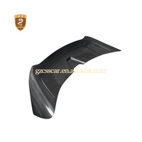 Kit carrosserie complet en fibre de carbone sèche style Vorsteiner pour McLaren 720S, comprenant : lèvre avant, ailes, jupes latérales, aileron arrière et diffuseur arrière.