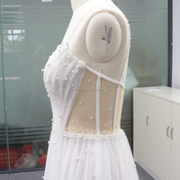 Robe de mariée de luxe moderne et rêveuse, bretelles spaghetti, traîne chapelle, décorations perlées, robe de maternité pour la mariée