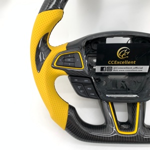 Volant en fibre de carbone CCExcellent en promotion pour Ford EcoSport - Product Image 4