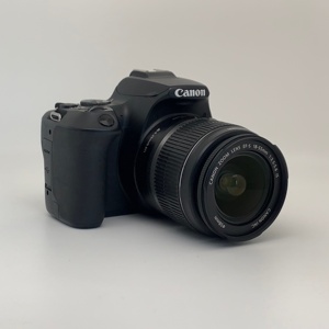 Cámaras <span class=keywords><strong>Canon</strong></span> 200D II 250D <span class=keywords><strong>de</strong></span> <span class=keywords><strong>Segunda</strong></span> <span class=keywords><strong>Mano</strong></span> al Por Mayor, 18-55mm, 4K, 24.1MP, WiFi, DSLR, Certificadas para Vlogging, Usadas - Product Image 2