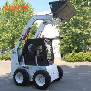 Chargeuse compacte sur pneus neuve de la marque RUNTX avec cabine fermée, capacité de <span class=keywords><strong>charge</strong></span> nominale jusqu'à 730 kg et capacité de la benne de 0,47 m³ - Product Image 3