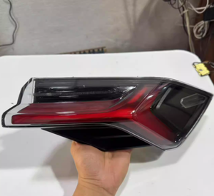 Pour Lamborghini <span class=keywords><strong>Urus</strong></span> Modèle 18-23, Ensemble de feux arrière d'origine démonté en usine, Feu stop anti-collision arrière - Product Image 1