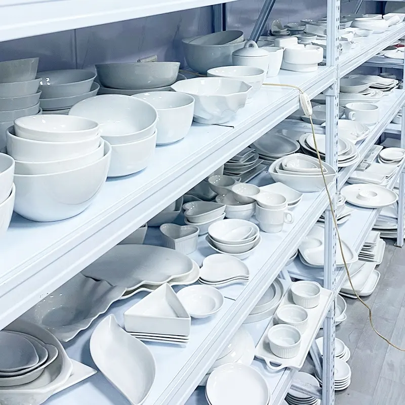 Роскошные изысканные блюда и тарелки, набор чаш в нордическом стиле, белая керамическая тарелка, фарфоровая посуда, Золотая оправа, набор для гостиничного ужина