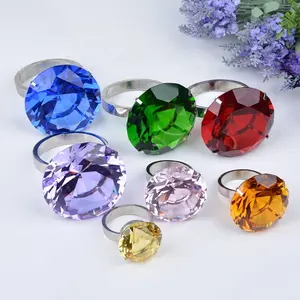 Diamant de cristal brillant coloré cadeau de retour de mariage diamant de verre presse-papiers en cristal pour la décoration de mariage