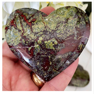 หินดราก้อนบลัดสโตนรูปหัวใจพอง, หัวใจพอง, คริสตัลกริด, สำหรับการทำสมาธิและตกแต่งบ้าน, ของขวัญและงานฝีมือ ราคาขายส่ง - Product Image 1