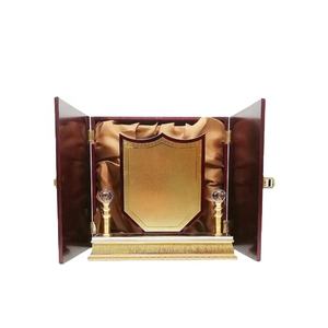 Plaques en bois gravées au laser, pièces, format M D F, pour cadeaux d'affaires - Product Image 1