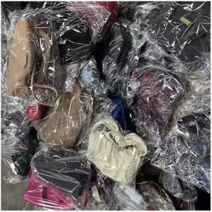 Sacs d'<span class=keywords><strong>Occasion</strong></span> en Gros de Qualité Premium Fournisseur, Unisexe, de Seconde Main, Grade Adulte pour l'Été, Emballés en Balles - Product Image 5