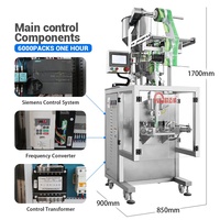 Machine de pesage de chips de sac triangle vertical Machine à emballer de sachets de myrtilles Fonctions de refendage de capsulage d'étiquetage pour les aliments