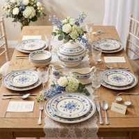 Assiettes en céramique bleues romantiques à fleurs, bord ondulé, vaisselle de luxe en porcelaine, ensemble de vaisselle, plat de service pour restaurant