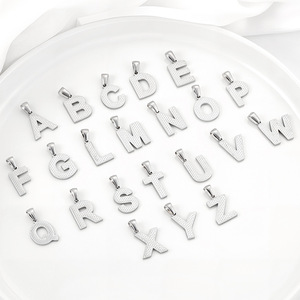 Amuleto con Letra Texturizada |   Colgante de Acero Inoxidable Chapado en Oro PVD de 18K con Inicial Punteada para Fabricación de Joyas: Impermeable e Hipoalergénico - Product Image 2