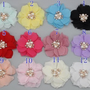 Flor de Chiffon DIY Feita à Mão de 6cm, Flor Triangular de Fundo Plano, Flor de Chiffon com Strass, Acessórios para Cabelo Infantil - Product Image 3