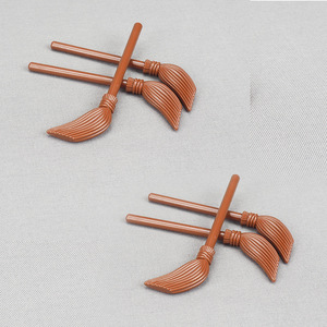 4332 Herramientas para figuras de bloques de construcción, Escoba marrón, Modelo de escena de ensamblaje con piezas a juego, Juguete de partículas pequeñas - Product Image 1