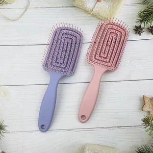 Cepillo de Pelo de Nailon Curvo con Ventilación y Diseño Hueco para Masaje del Cuero Cabelludo, Ideal para Uso Doméstico y Profesional en Salones de Belleza - Product Image 5