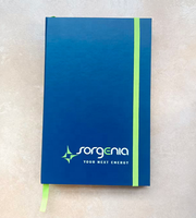 Carnet à couverture rigide avec logo personnalisé de l'entreprise, sangle élastique promotionnelle, reliure parfaite, 120 feuilles, film tactile, avec trois poches