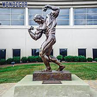 Statue de grande taille en Bronze, décoration pour la gymnastique et le jardin, constructeur Muscle Man, Sculpture de jardin en vente