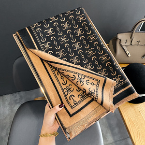 COHUY 2024 nouvelle écharpe Jacquard double face pour femme Double lettre C épaissi chaud Imitation cachemire châle Long solide uni - Product Image 5