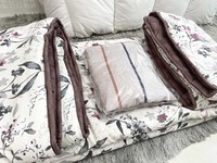 Ensemble de literie en microfibres brodé de quatre pièces en polyester 3d pour la maison 100% Queen Size