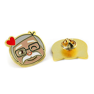 Бесплатный образец булавки с индивидуальным дизайном логотипа Металлические Булавки оптом маленькие 3D милые кошки аниме животные жесткая эмалированная булавка с упаковочной картой - Product Image 4