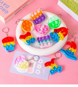 Juguetes Sensoriales de Silicona para Apretar, Llavero Cuadrado Colorido, Juguetes Antiestrés para Niños y Adultos, Regalo para Niños - Product Image 6