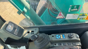 Service de longue durée Excavatrice sur chenilles Kobelco Sk70sr d'occasion de 7 tonnes Mini Bagger 70sr Sk75 en stock à vendre - Product Image 3