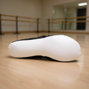 Zapatos de Ballet Dove con Parte Superior de Satén, Suela de Goma y Tacón Plano para Adultos - Product Image 2