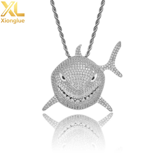Pendentif Requin Hip Hop Micro-Incrusté de Zircons avec Diamants Entiers en Laiton, Collier Personnalisé pour Homme - Product Image 1