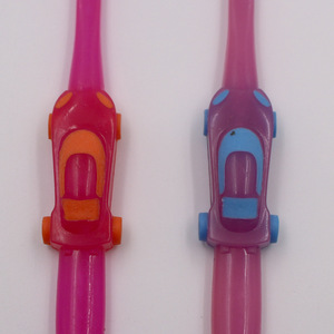 Cepillo de dientes de cerdas suaves con diseño de coche de dibujos animados para niños, cepillo de dientes manual de cabeza pequeña, diseño colorido MC-C203 - Product Image 4
