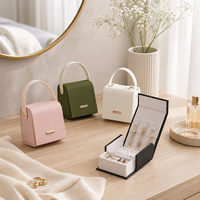 Boîte à bijoux portable de voyage, mini-étui pour colliers, boucles d'oreilles et bagues, organisateur de bijoux en papier