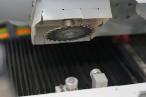 Perceuse à bois Blue Elephant EM610 pour le perçage et le rainurage des charnières - Product Image 3