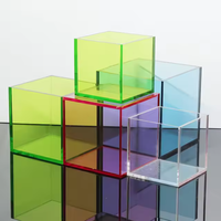 Cube carré de boîte d'affichage en acrylique translucide coloré sur mesure pour la décoration intérieure jolies boîtes-cadeaux maquillage bijoux mallette de rangement pour bonbons