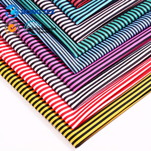 <span class=keywords><strong>Taffetas</strong></span> floral <span class=keywords><strong>imprimé</strong></span> à séchage rapide léger de haute qualité 100% tissu de vêtements de sport en polyester avec doublure tissée pour garçons et filles - Product Image 3