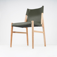 Chaise de salle à manger en cuir de selle nordique, chaise de salle à manger moderne populaire, design pour salon, chaise en bois pour restaurant