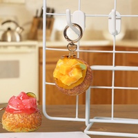 Porte-clés en résine mignon en forme de dessert crémeux, simulation de muffin, cupcake, fruit, pâtisserie, mini pendentif alimentaire, breloque de sac, cadeau pour femmes et adolescentes