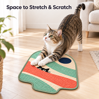 Tapis à gratter pour chat en sisal sur mesure avec motif menthe et blocs de couleur corail et motif chat