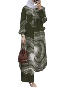 Ropa de <span class=keywords><strong>mujer</strong></span> más vendida Abaya islámica Vestido de <span class=keywords><strong>mujer</strong></span> <span class=keywords><strong>Pantalones</strong></span> y blusa a rayas Conjunto para tops musulmanes largos de último diseño - Product Image 3