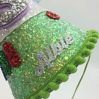 Chapeau de fête en forme de cône vert pailleté pour 2e anniversaire garçon/fille avec conception d'avion Fournitures de fête d'anniversaire pour tout-petits
