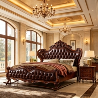 Lit de luxe européen en cuir véritable bordeaux, capitonné, avec tête et pied de lit sculptés en bois, mobilier de chambre à coucher en gros
