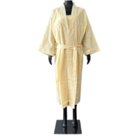 Elegante Bata de Baño Amarilla Transpirable de Algodón para Mujer, Estilo Vintage con Bordado Exquisito y Delicado Ribete de Encaje para el Hogar