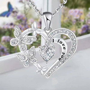 Collana con Ciondolo a Cuore e Farfalla per Donne, Design Traforato, Accessorio per Uso Quotidiano, Gioiello di Moda - Product Image 2
