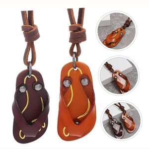 Nouveau porte-lunettes en cuir style pantoufle, parfait pour assortir aux tenues, chaîne à lunettes et style urbain tendance - Product Image 4