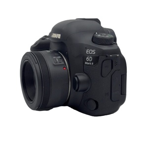 Appareil photo reflex numérique plein format <span class=keywords><strong>Canon</strong></span> <span class=keywords><strong>6D</strong></span> <span class=keywords><strong>Mark</strong></span> II + 50 mm F/<span class=keywords><strong>1</strong></span>.8STM d'occasion, appareil photo numérique <span class=keywords><strong>Canon</strong></span> 6d2 remis à neuf 23,2 MP avec connectivité Wi-Fi - Product Image 1