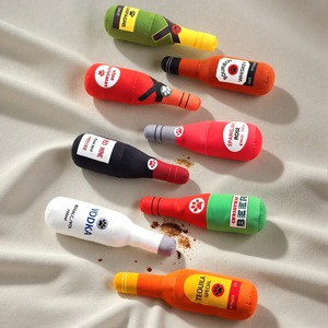 Giocattoli per Cani a Forma di Bottiglia di Birra Verde, Vendita all'Ingrosso, Giocattoli Interattivi di Lusso in Morbido Peluche - Product Image 4