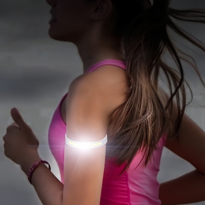 Brazalete LED Recargable con Luces para Correr, Equipo de Alta Visibilidad para Corredores, Brazaletes Luminosos Ajustables para Hombres, Mujeres y Niños - Product Image 5