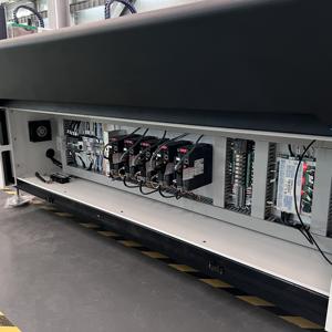 Máquina de corte automática para vestido de tela, plantilla para alfombras, cortador de cuero de piel con bomba de cuchillo oscilante CCD - Product Image 3