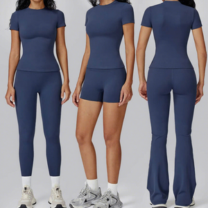 Ensemble 4 pièces de vêtements de sport pour femme : Leggings de gym, T-shirt de sport, Vêtements de yoga et fitness, Short cycliste, Pantalon évasé pour la course et l'entraînement - Product Image 1