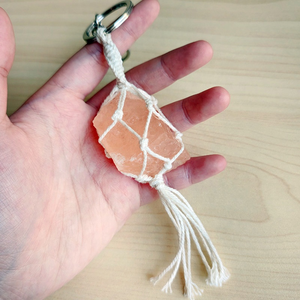 <span class=keywords><strong>Porte</strong></span>-clés en <span class=keywords><strong>macramé</strong></span> tendance avec pampille en cristal de quartz naturel irrégulier, énergie de guérison, boucle en corde, pour clés de voiture, pendentif de sac pour femmes et hommes - Product Image 1
