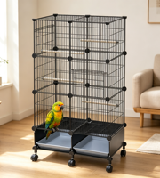 Enclos à oiseaux assemblé grande capacité avec base à roulettes, double plateaux en plastique, cadre en fer et perchoirs en bois pour maison, pour plusieurs oiseaux