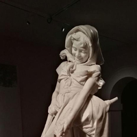 Sculpture de la Petite Bergeresse en Marbre Blanc Exquis, Sculpture Réaliste Grandeur Nature pour l'Extérieur, Statues de Jardin Figurines Féminines