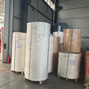 Rollo de Papel Imprimible Flexográfico para Alimentos, Laminado con PE C1S, Impermeable, Ancho Personalizado para Producción de Vasos de Papel para Bebidas - Product Image 1